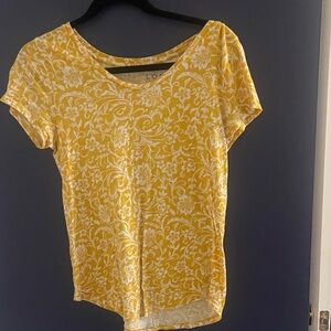 LOFT  Vintage Soft Yellow and White Floral Short Sleeve Top